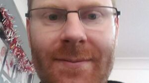 💔Beloved Labradoodle Taken for Trim After Owner’s Tragic Burglary💇‍♂️