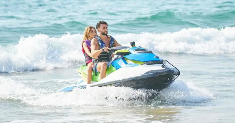 Demi Burnett Questions Why BiP Season 9 Trailer Used Past Footage of Her Jet Ski Brendan.jpg