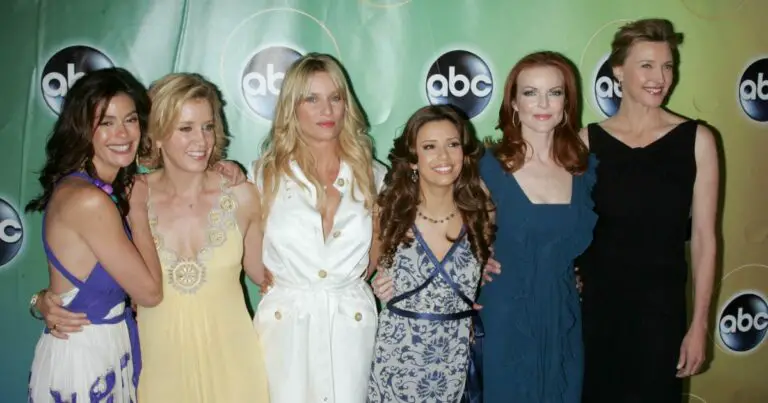 Desperate Housewives Writer Says Staff Avoided Teri Hatcher 2.jpg