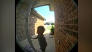 Lost 5-Year-Old Rings Doorbell for Help in Sweltering Heat