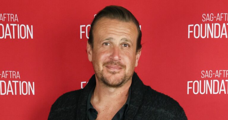 Freaks and Geeks Writer Wanted to Have an Affair With Jason Segel.jpg