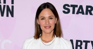 Jennifer Garner’s ‘Family Switch’ to Pay Homage to ’13 Going on 30′