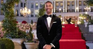 Matt James Praises Mom Ahead of ‘The Golden Bachelor’ Appearance