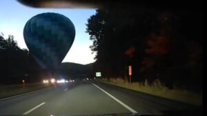 Unexpected: Hot Air Balloon Lands on Vermont Highway Median During Flight 🎈