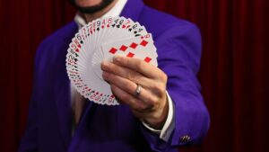 The Movie-Style Card Shuffling: Learn the Magician’s Technique