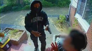 Masked Gunmen Shockingly Tase and Rob Seattle Man Outside Home
