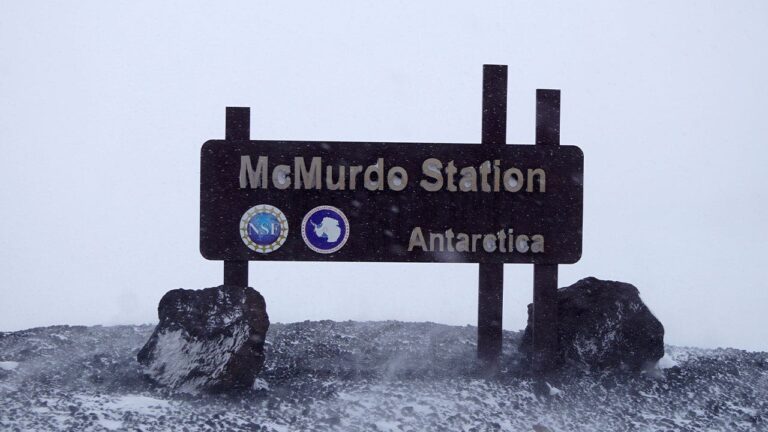 mcmurdo.jpg