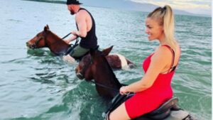 Killers’ Sinister Grin on Luxury Getaway Days After Vengeful Attack: Shocking Twist 😱