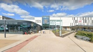 Telford Mall Evacuated for 🔥 Check: Special Officers Sweep Shopping Hub for Safety