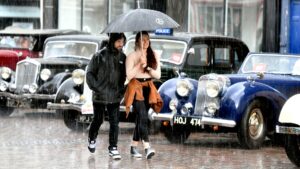 UK weather: Brits hit with rain warning for second day in a row in drizzly Bank Holiday weekend