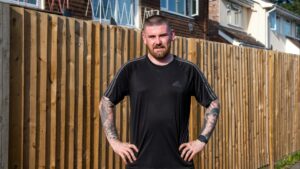 I bought a privacy fence to protect my kids… I’ve been told to tear it down due to my neighbours – the reason’s a joke