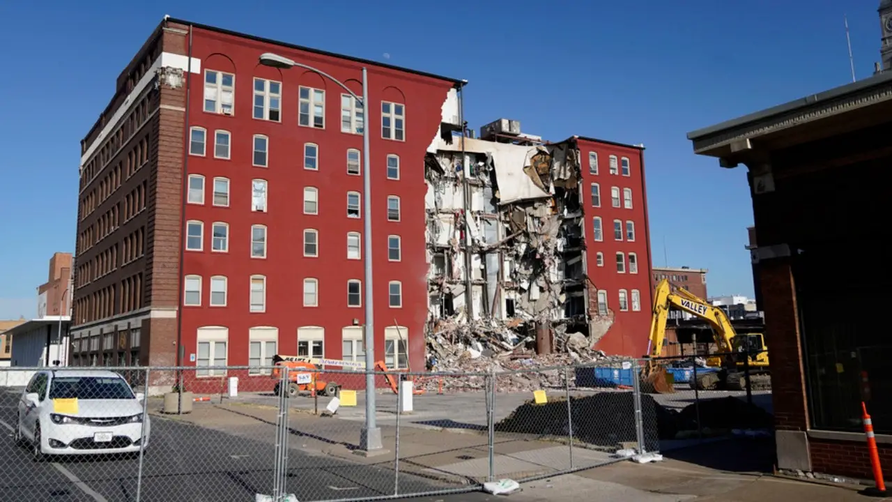 Deadly Iowa apartment collapse caused by brick removal, lackluster shoring: report