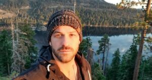 Johnny Bananas on Learning French Kiss: Surprising Mentor