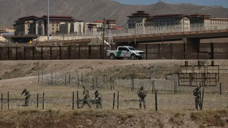 US border El Paso.jpg