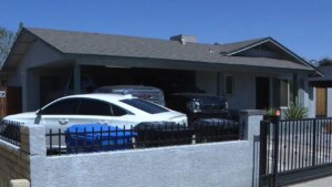 Arizona teen bravely shoots home intruder during Phoenix break-in: Police