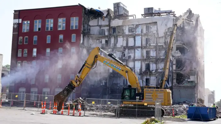 davenport collapse site demolition.jpg