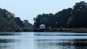 Woman’s body recovered from lake in Leeds as probe launched into ‘unexplained’ death