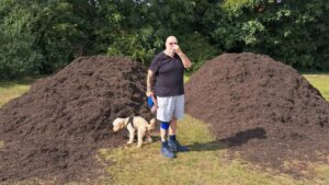 We’re furious after ’20 tonnes’ of POO was dumped by our homes – it smells horrendous & we’re overwhelmed with flies