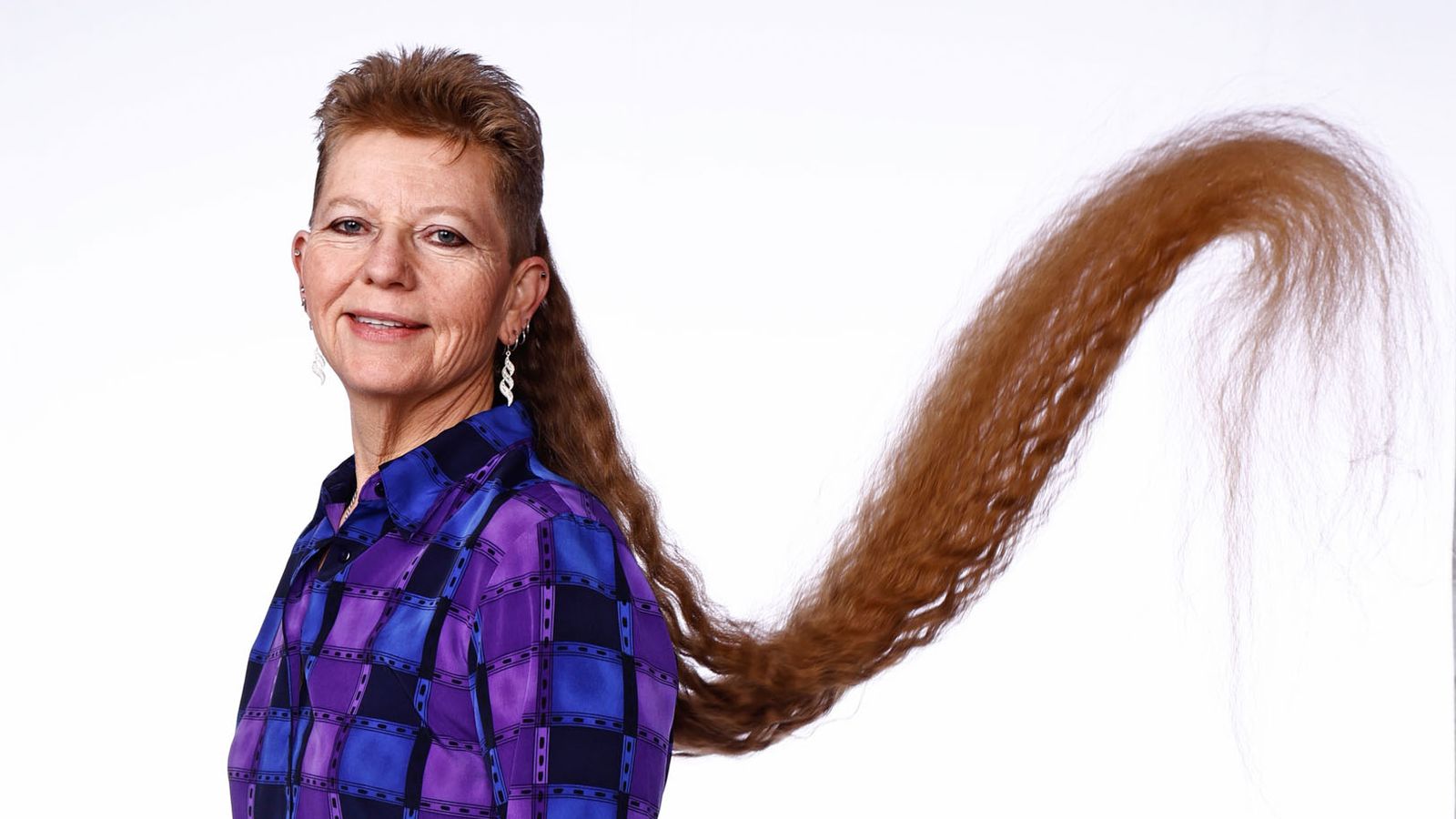 Tennessee woman sets record for world’s longest female mullet | US News