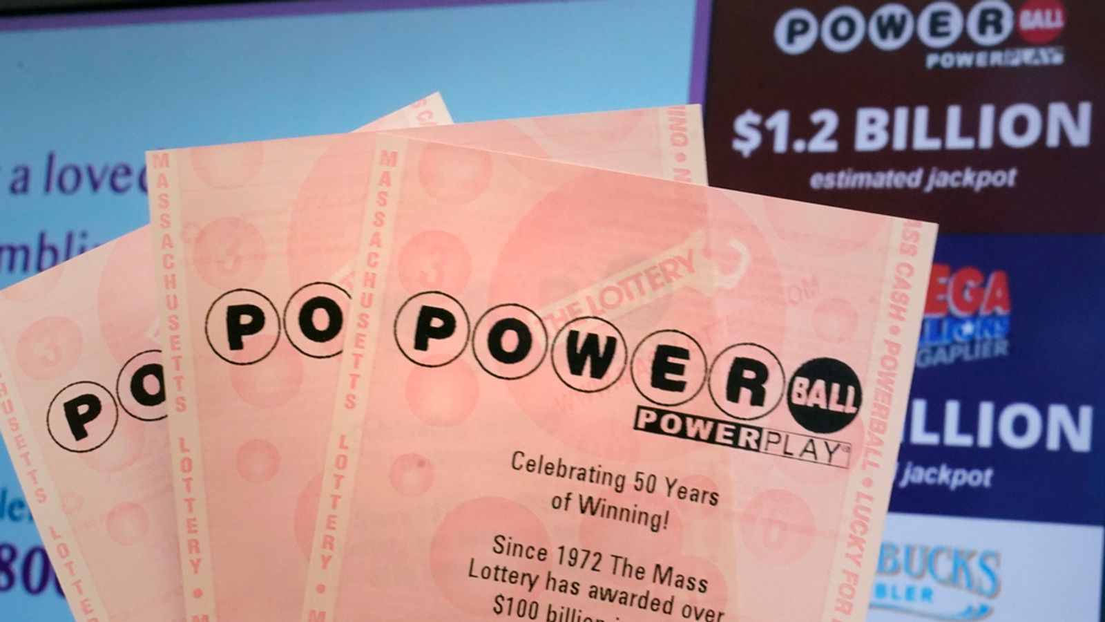 US Powerball lottery jackpot swells to humongous $1.55bn | US News