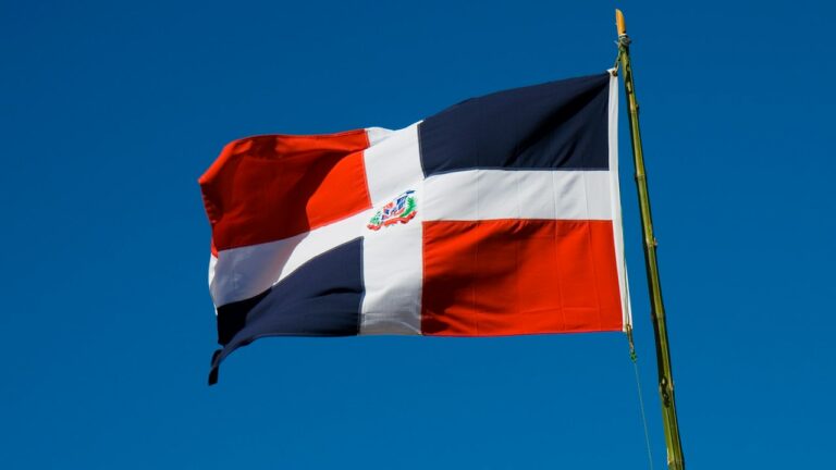 1697228897 dominican flag.jpg