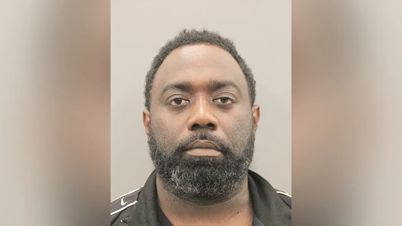 Texas pastor accused of sexually abusing juvenile family member for over decade, impregnating her at 16